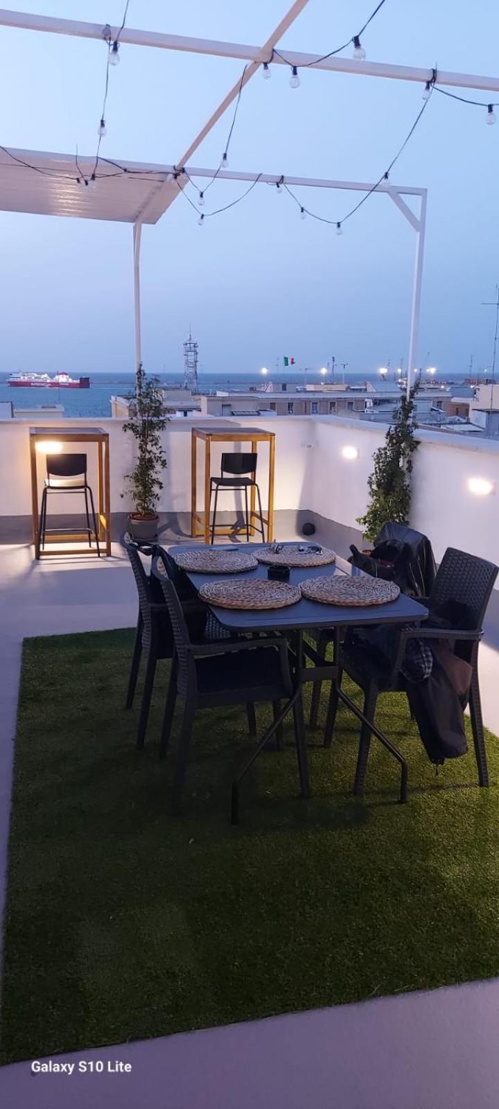 Apartament Attic8 Bari Zewnętrze zdjęcie